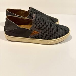 Olukai Pehuea - Dark Gray size 6.5